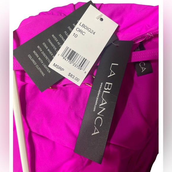 La Blanca Women's Standard Island Goddess Shoulder Cutout One Piece